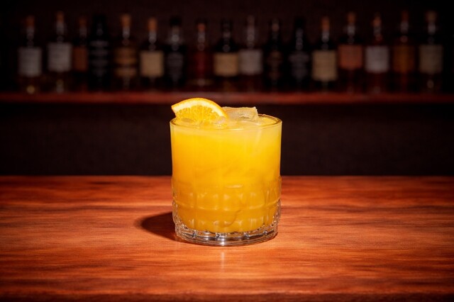 Simple, bright and juicy with a clean vodka base.